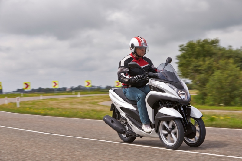 Test Yamaha Tricity: dostupná tříkolka pro všechny - 12 - 1 Test Yamaha Tricity13