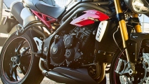 2 Triumph 2016 Speed Triple13