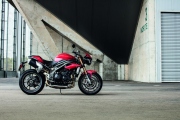 1 Triumph 2016 Speed Triple5