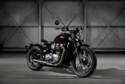 1 Triumph Bonneville 2017 Bobber10