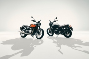 1 Triumph Bonneville T40