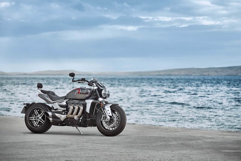Triumph Rocket 3 R a GT: nejsilnější cruiser - 2 - 1 Triumph Rocket 3 GT (13)