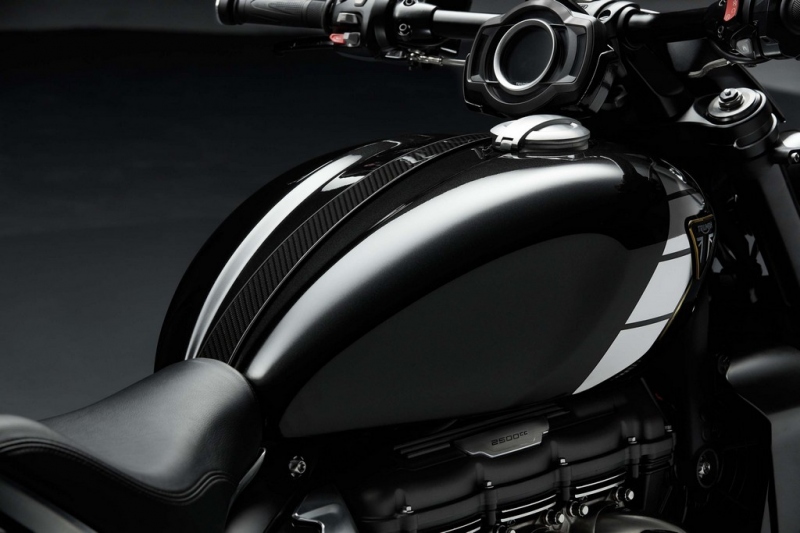 Triumph Rocket 3 TFC: limitovaná edice - 32 - 2 Triumph Rocket 3 TFC 2019 (9)