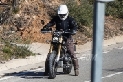 1 Triumph Scrambler 1200 spy (1)