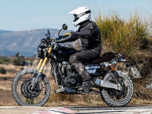 Triumph Scrambler 1200: spatřen během testování