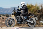 1 Triumph Scrambler 1200 spy (2)