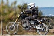 1 Triumph Scrambler 1200 spy (4)