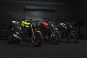 1 Triumph Street Triple 2023 (1)