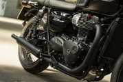 2 Triumph T100 Black Bonneville15