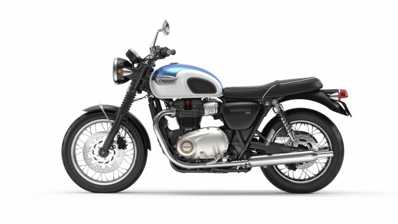 Triumph Bonneville T100 a T100 Black 2017: stará škola - 12 - 1 Triumph T100 Bonneville6