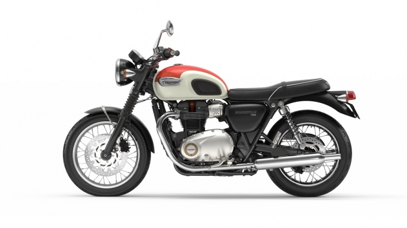 Triumph Bonneville T100 a T100 Black 2017: stará škola - 15 - 1 Triumph T100 Bonneville9