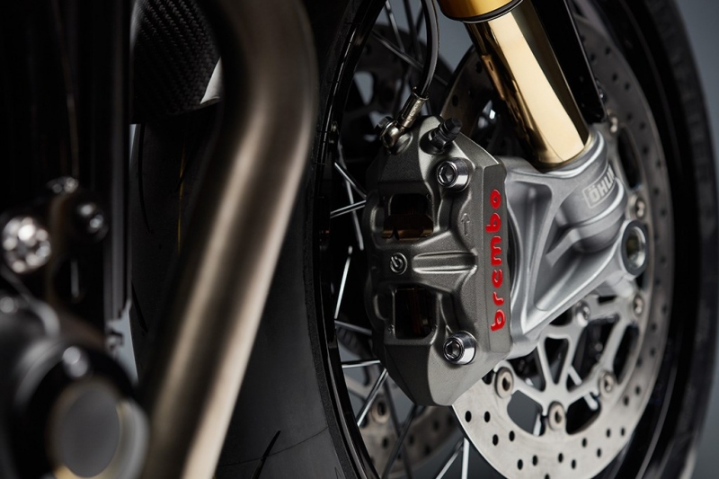 Triumph Thruxton TFC: ručně stavěná limitovaná edice - 10 - 1 Triumph ThruxtonTFC (12)