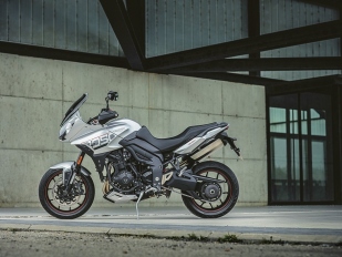 Triumph Tiger 1050 Sport 2016: kamarád do nepohody