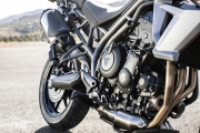 1 Triumph Tiger 800 XR06
