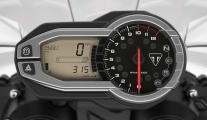 1 Triumph Tiger 800 XR17