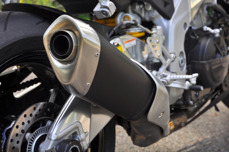 Test Aprilia Tuono V4R/APRC: silně návykový stroj   - 16 - TuonoAPRC18