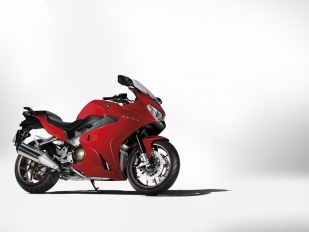 Honda VFR 800F se nakonec bude prodávat i Čechách