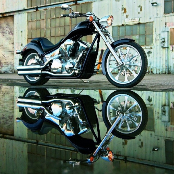 Honda VT 1300 CX: sériová stavba  - 3 - VT13002