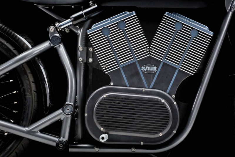 Veitis eV-Twin: dvouválcový bobber na elektriku - 10 - 1 Veitis (14)