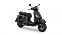 1 Vespa GTS SuperSport 2023 (5)