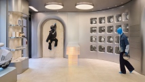 1 Vespa koncept store Milano Empty Space (4)
