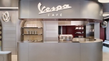 1 Vespa koncept store Milano Empty Space (5)