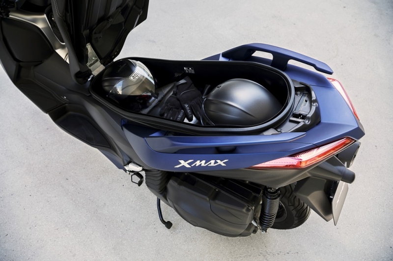 Yamaha X-MAX 400 2018: komfort a luxus v jednom - 5 - 1 XMax 400 2018 Yamaha14