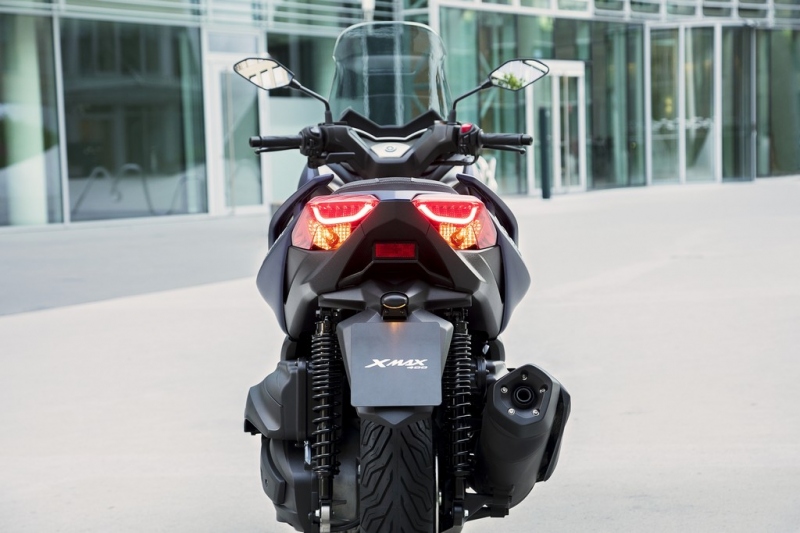 Yamaha X-MAX 400 2018: komfort a luxus v jednom - 19 - 1 XMax 400 2018 Yamaha24