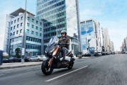 1 X Max 300 2017 Yamaha02