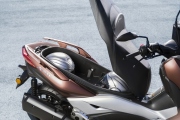1 X Max 300 2017 Yamaha06