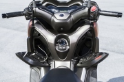 2 X Max 300 2017 Yamaha23
