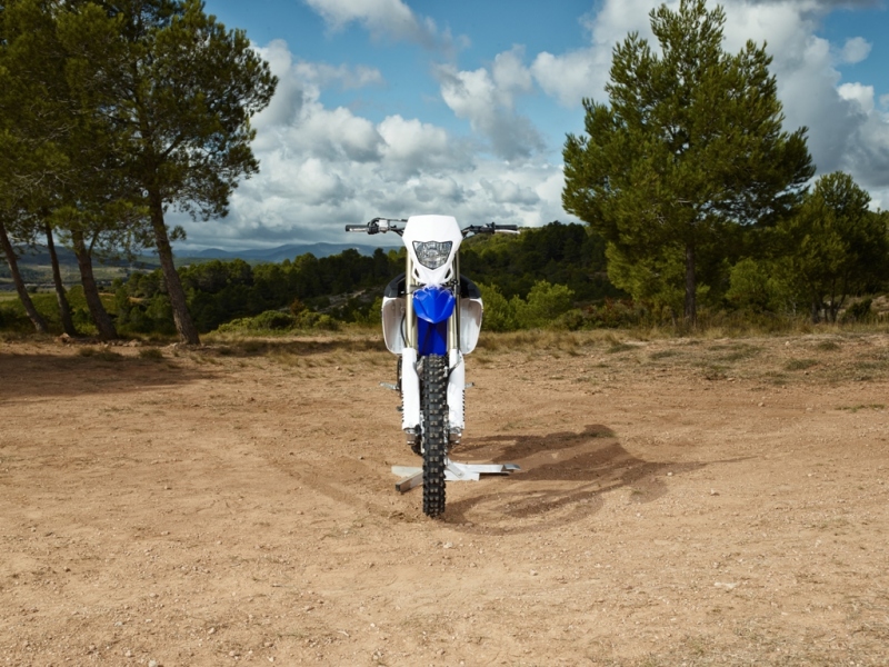 Yamaha WR 450 F 2016: soutěžní enduro - 2 - 2 Yamaha 2016 WR 450 F23