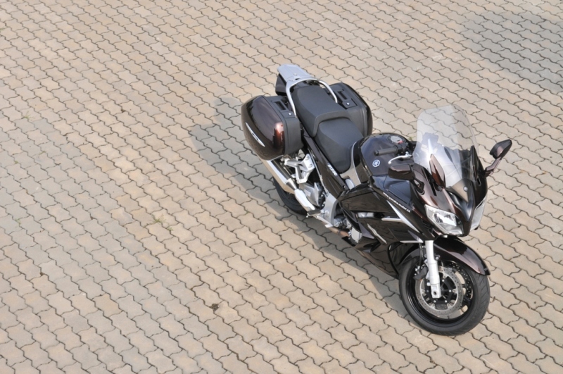 Test Yamaha FJR 1300A: cestovní klasika - 18 - FJR 1300A Yamaha FJR 1300A 201330