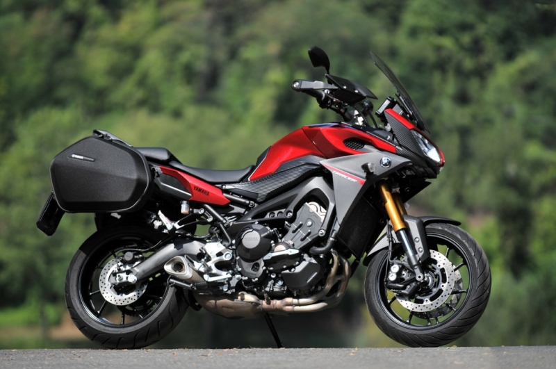 Test Yamaha MT-09 Tracer: tříválcový multitalent - 11 - 1 Yamaha MT-09 Tracer 2015 test03
