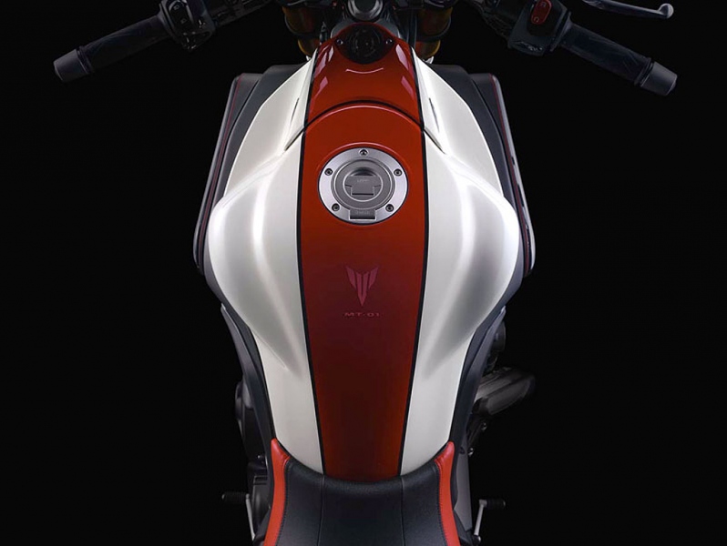 Yamaha MT-01 SP: speciální edice - 6 - Yamaha_MT_01_SP_2009_09