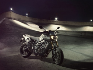 Yamaha MT-09 Street Tracker