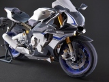 1 Yamaha R1M origami06