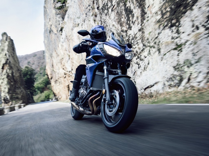 Yamaha Tracer 900 a 900 GT 2018: univerzální stroj - 6 - 1 Yamaha Tracer 900 GT 2018 (11)