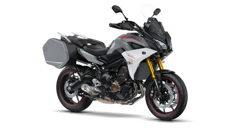 Yamaha Tracer 900 a 900 GT 2018: univerzální stroj - 22 - 1 Yamaha Tracer 900 GT 2018 (14)