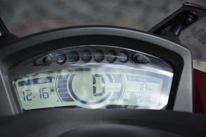 Test Yamaha Tricity: trojnásobná jistota - 44 - 2 Yamaha Tricity 2015 test29