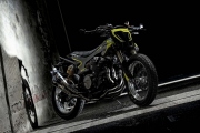 1 Yamaha XJR 1300 Mia Flat Track Rossi (19)