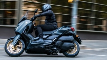 1 Yamaha XMAX 300 Tech MAX 2023 (3)