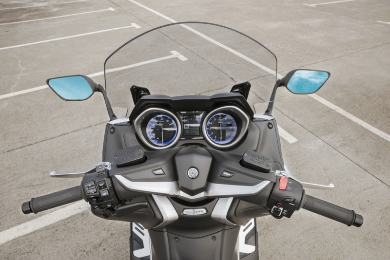 Yamaha XMAX Iron Max: speciální edice - 21 - 1 Yamaha XMAX Iron MAX (27)