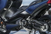 1 Yamaha XMAX Iron MAX (40)