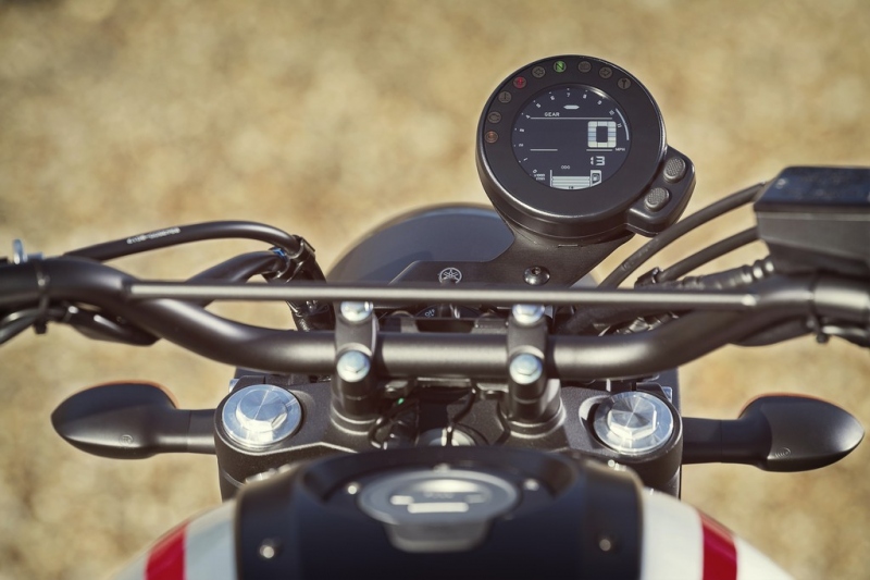 Yamaha XSR700 XTribute: retro i moderna - 5 - 1 Yamaha XSR 700 XTribute (7)