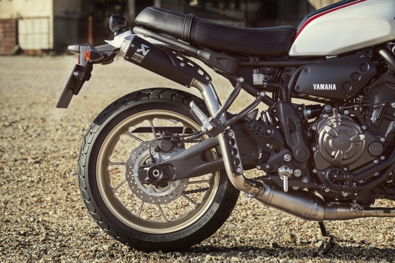 Yamaha XSR700 XTribute: retro i moderna - 8 - 1 Yamaha XSR 700 XTribute (6)