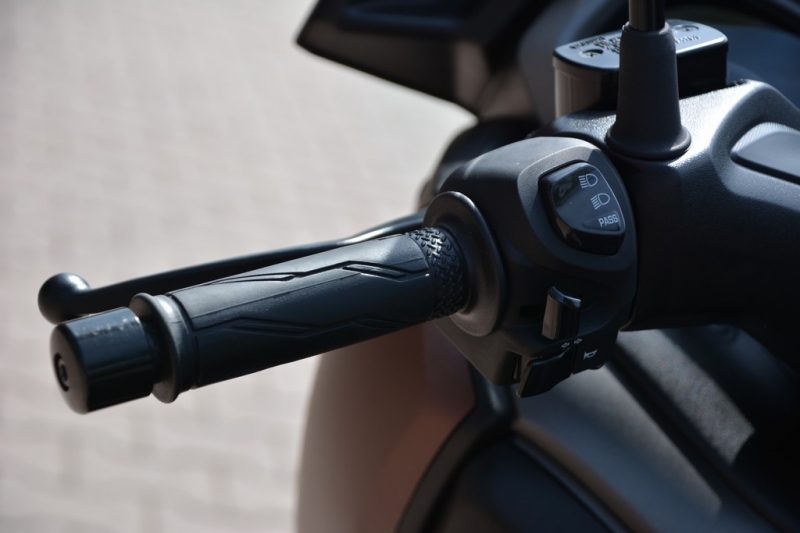 Test Yamaha X-MAX 300: komfortní cestování - 30 - 1 Yamaha X MAX 300 test (16)