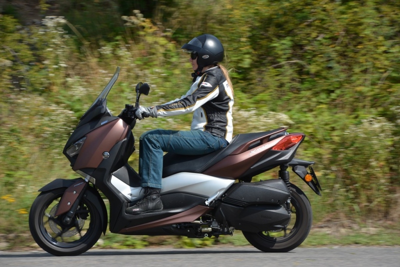 Test Yamaha X-MAX 300: komfortní cestování - 16 - 1 Yamaha X MAX 300 test (44)