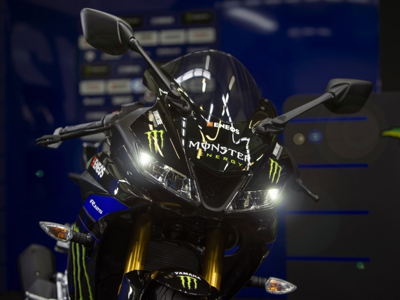 Yamaha YZF R125: speciální edice Monster Energy MotoGP - 16 - 1 Yamaha YZF R125 Monster Energy MotoGP (10)