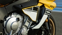 1 Yamaha YZF R1 2016 limited06